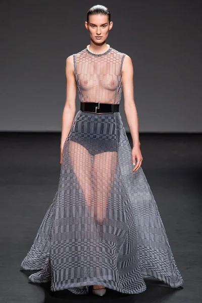 Look 38